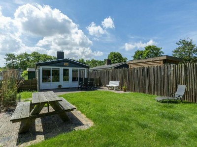 Holiday house Beachside holiday home with garden - Outdoor photo 9