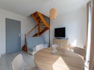 Apartment Modern Seaside Apartment - Features photo 6