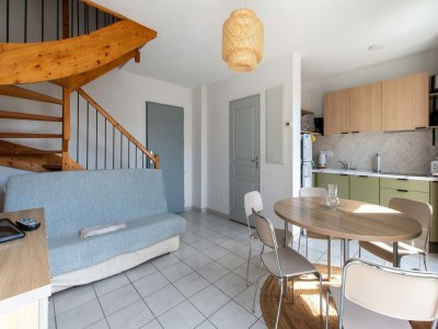 Apartment Modern Seaside Apartment - Features photo 7