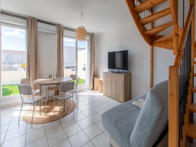 Apartment Modern Seaside Apartment - Features photo 10