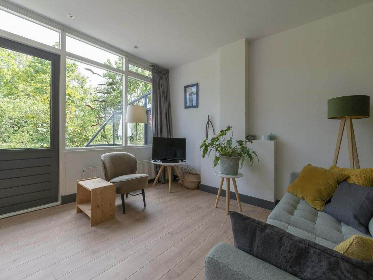 Bungalow Modern home with garden - Outdoor photo 4