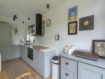 Bungalow Modern home with garden - Outdoor photo 9