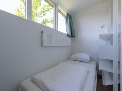 Bungalow Modern home with garden - Outdoor photo 11