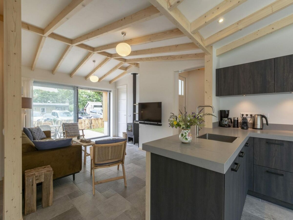 Bungalow Attractive home with terrace