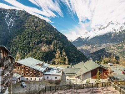 Apartment Apartment in France with Pool & Mountain Views - Outdoor photo 4