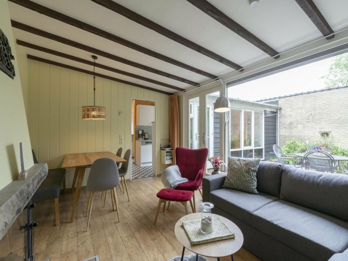 Bungalow Trendy holiday home with patio