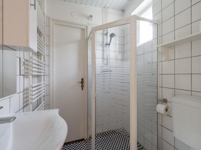 Bungalow Trendy holiday home with patio - Outdoor photo 16