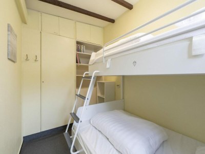 Bungalow Trendy holiday home with patio - Outdoor photo 17