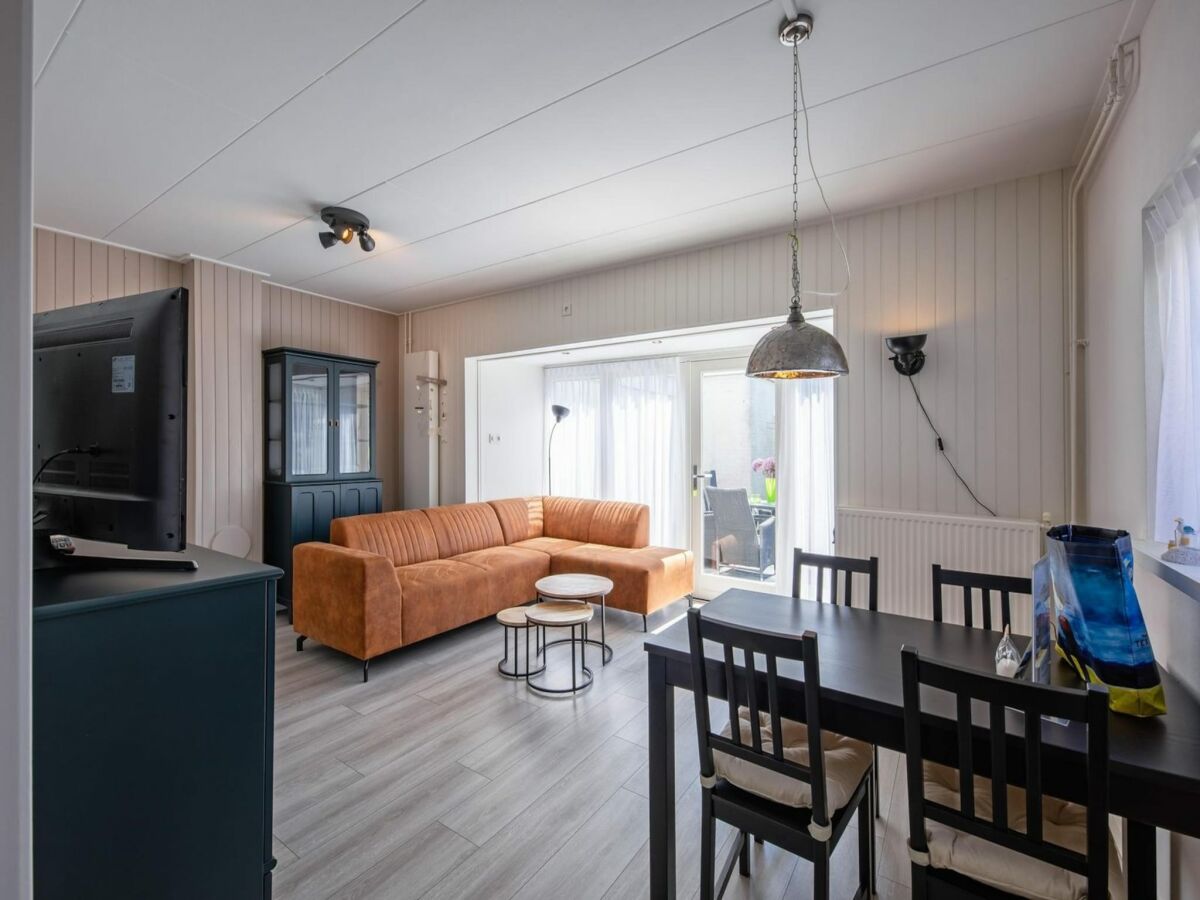 Holiday house Holiday home with garden and beach - Outdoor photo 4