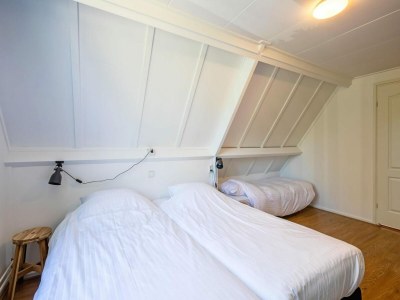 Holiday house Holiday home with garden and beach - Outdoor photo 17