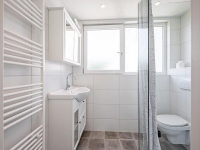 Holiday house Holiday home with garden and beach - Outdoor photo 19