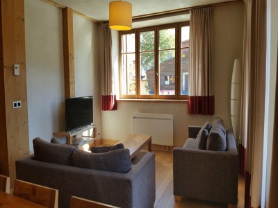 Apartment Modern Retreat for 8 Guests - Features photo 12