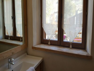 Apartment Modern Retreat for 8 Guests - Features photo 17