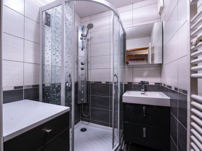 Apartment Apartment in Morillon with Pool & Mountain Views - Features photo 7