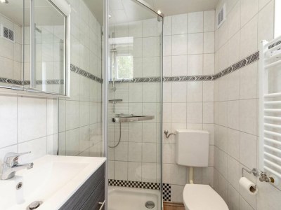 Bungalow Lovely bungalow with patio - Outdoor photo 15