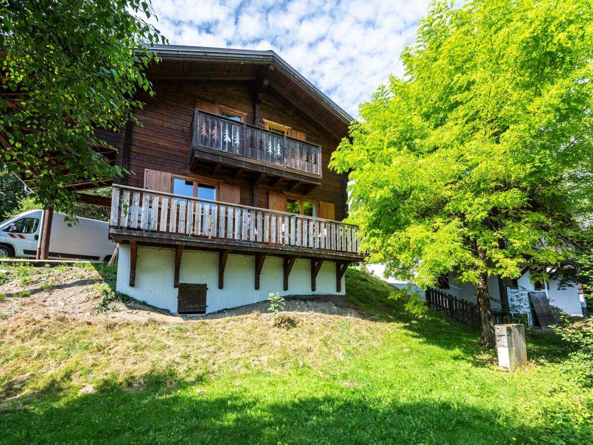 Apartment Chalet in Morillon with Sauna & Mountain Views - Outdoor photo 3