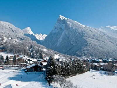 Apartment Chalet in Morillon with Sauna & Mountain Views - Environment photo 25