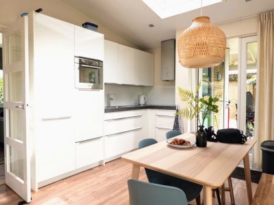 Holiday house Stylish bungalow at Duinland park with patio - Outdoor photo 12