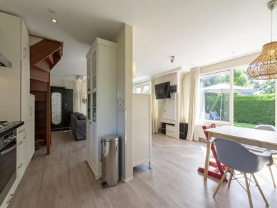 Holiday house Home with beautiful lawn - Outdoor photo 16