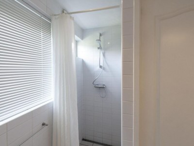 Holiday house Home with beautiful lawn - Outdoor photo 20