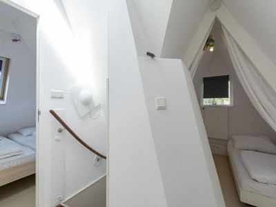 Holiday house Home with beautiful lawn - Outdoor photo 21