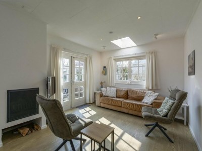 Bungalow Luxury holiday home with patio - Outdoor photo 10