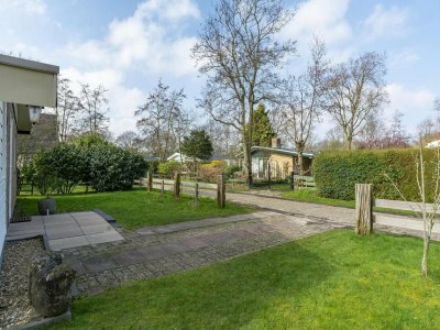 Bungalow Luxury holiday home with patio - Outdoor photo 23