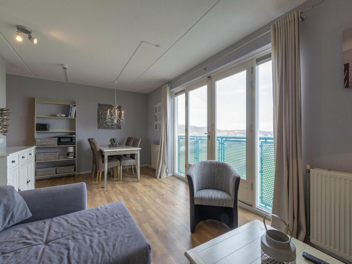 Apartment Seaside home with balcony - Outdoor photo 5