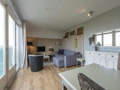 Apartment Seaside home with balcony - Outdoor photo 9