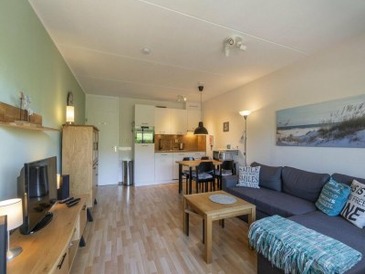 Apartment Seaside holiday apartment with a patio - Outdoor photo 13