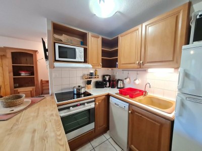 Apartment Spacious Apartment with Balcony - Features photo 8