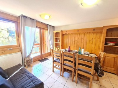 Apartment Spacious Apartment with Balcony - Features photo 12