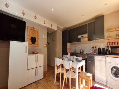 Chalet Alpine Apartment for 6 Guests - Features photo 6