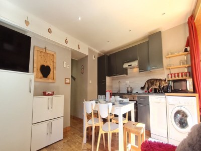 Chalet Alpine Apartment for 6 Guests - Features photo 10