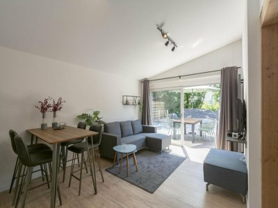 Bungalow Luxurious furnished bungalow with terrace - Outdoor photo 3