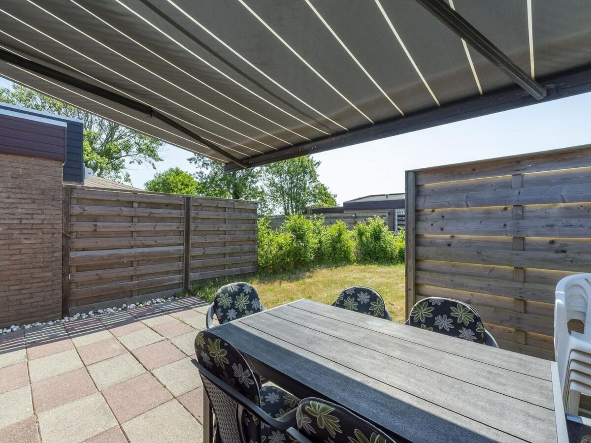 Bungalow Cozy holiday home near sea - Outdoor photo 5