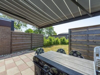 Bungalow Cozy holiday home near sea - Outdoor photo 5