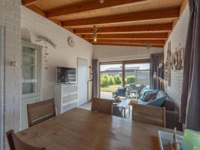 Bungalow Cozy holiday home near sea - Outdoor photo 9