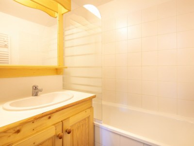 Apartment Apartment in Saint-Sorlin near Ski Slopes - Features photo 13