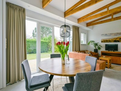 Bungalow Radiant bungalow with garden - Outdoor photo 8