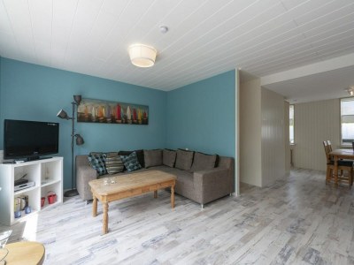 Bungalow Holiday home with enclosed garden - Outdoor photo 8