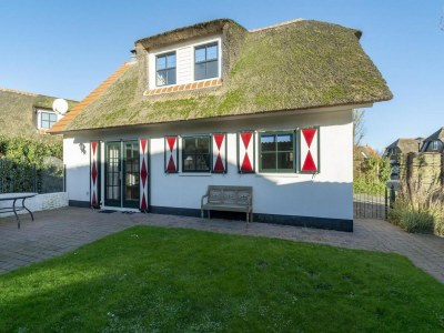 Villa Alluring Villa with sauna - Outdoor photo 6