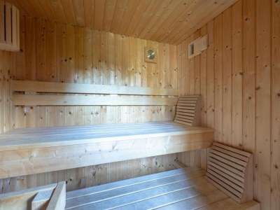 Villa Alluring Villa with sauna - Outdoor photo 9