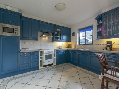 Villa Alluring Villa with sauna - Outdoor photo 11