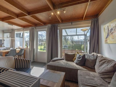 Holiday house Cozy holiday home with garden - Outdoor photo 2