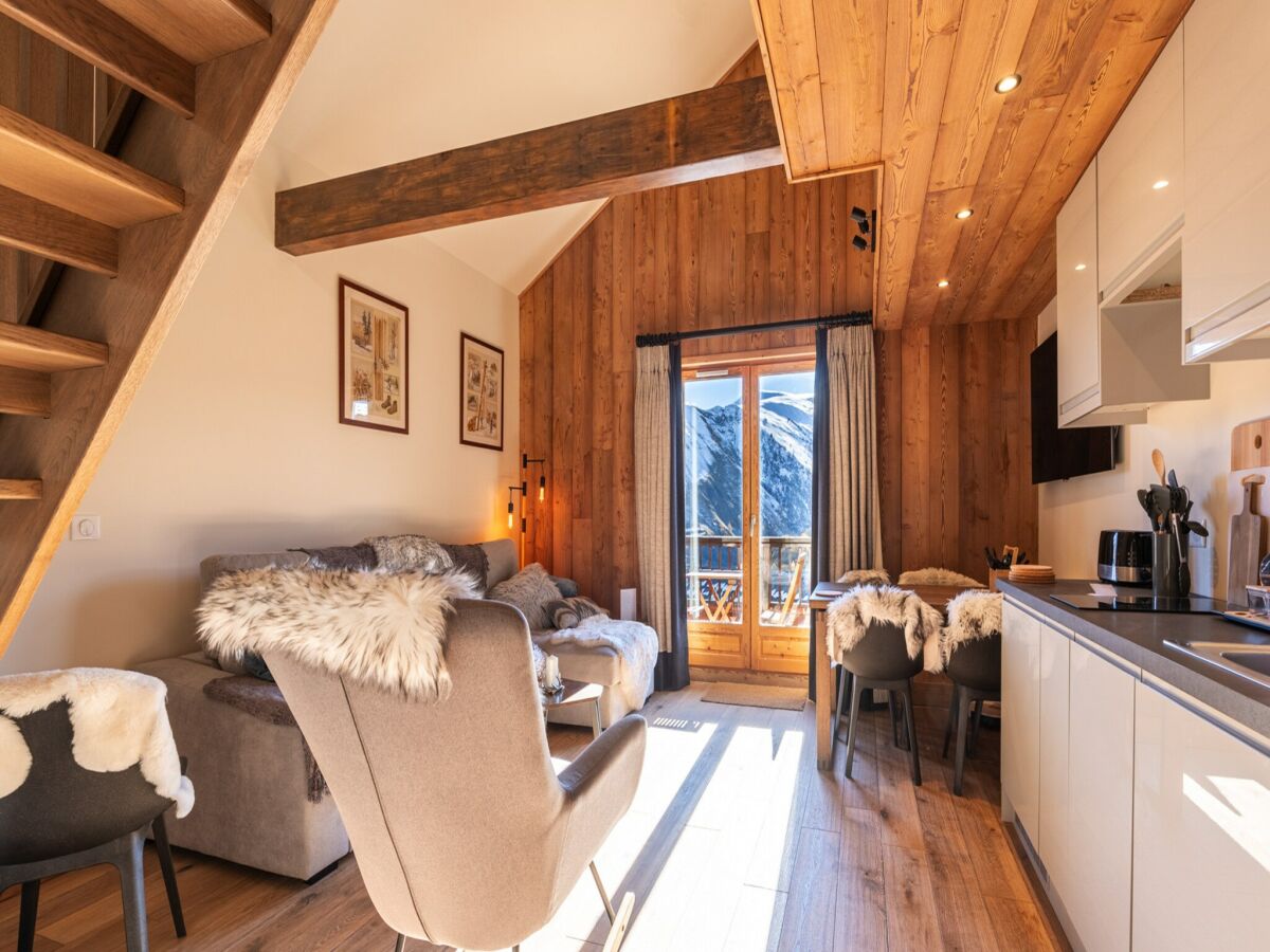 Apartment Apartment in France with Mountain Views & Pool