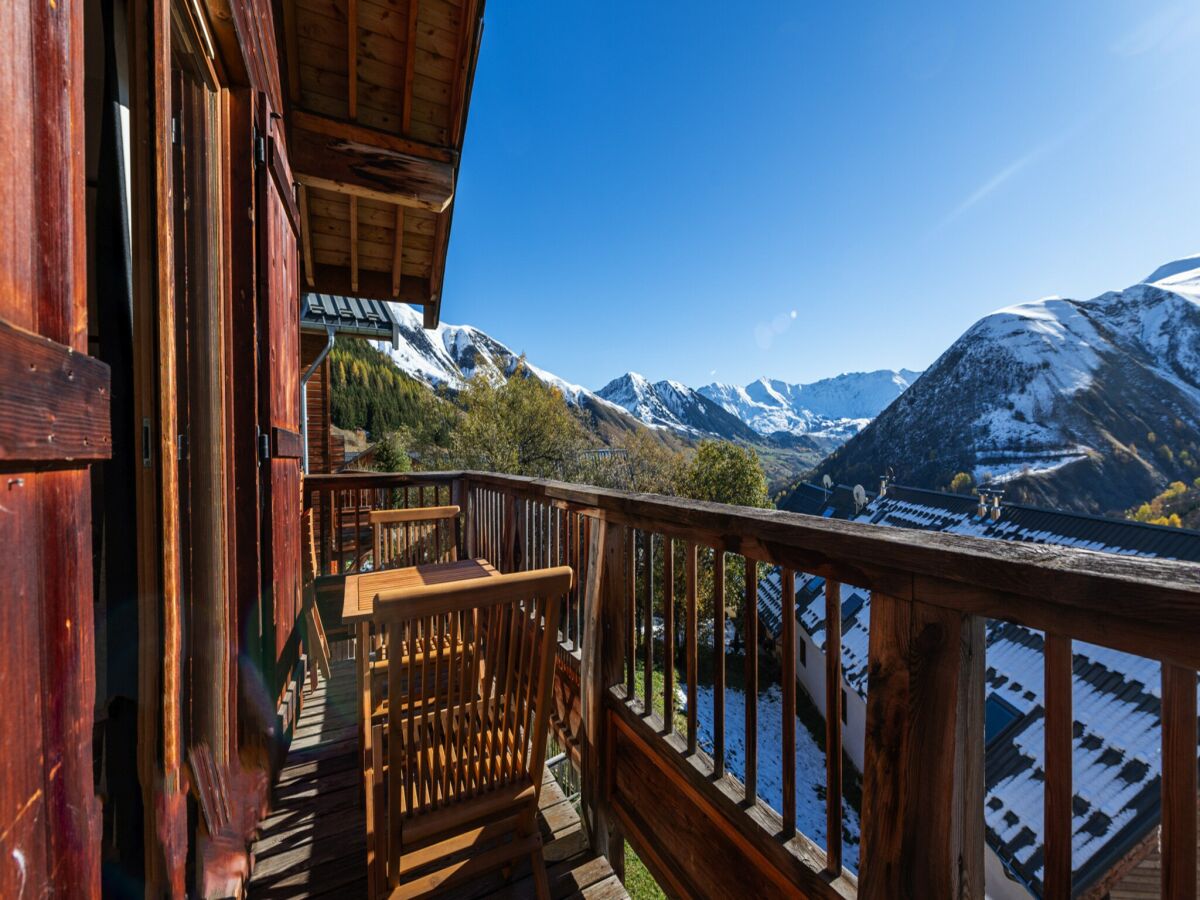 Apartment Apartment in France with Mountain Views & Pool - Outdoor photo 4