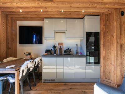 Apartment Apartment in France with Mountain Views & Pool - Features photo 9