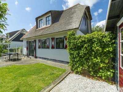 Villa Charming Villa with parasol - Outdoor photo 7