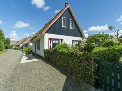 Villa Charming Villa with parasol - Outdoor photo 32